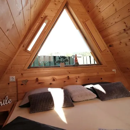 Kamp Nirvana Campsite Smartno ob Dreti